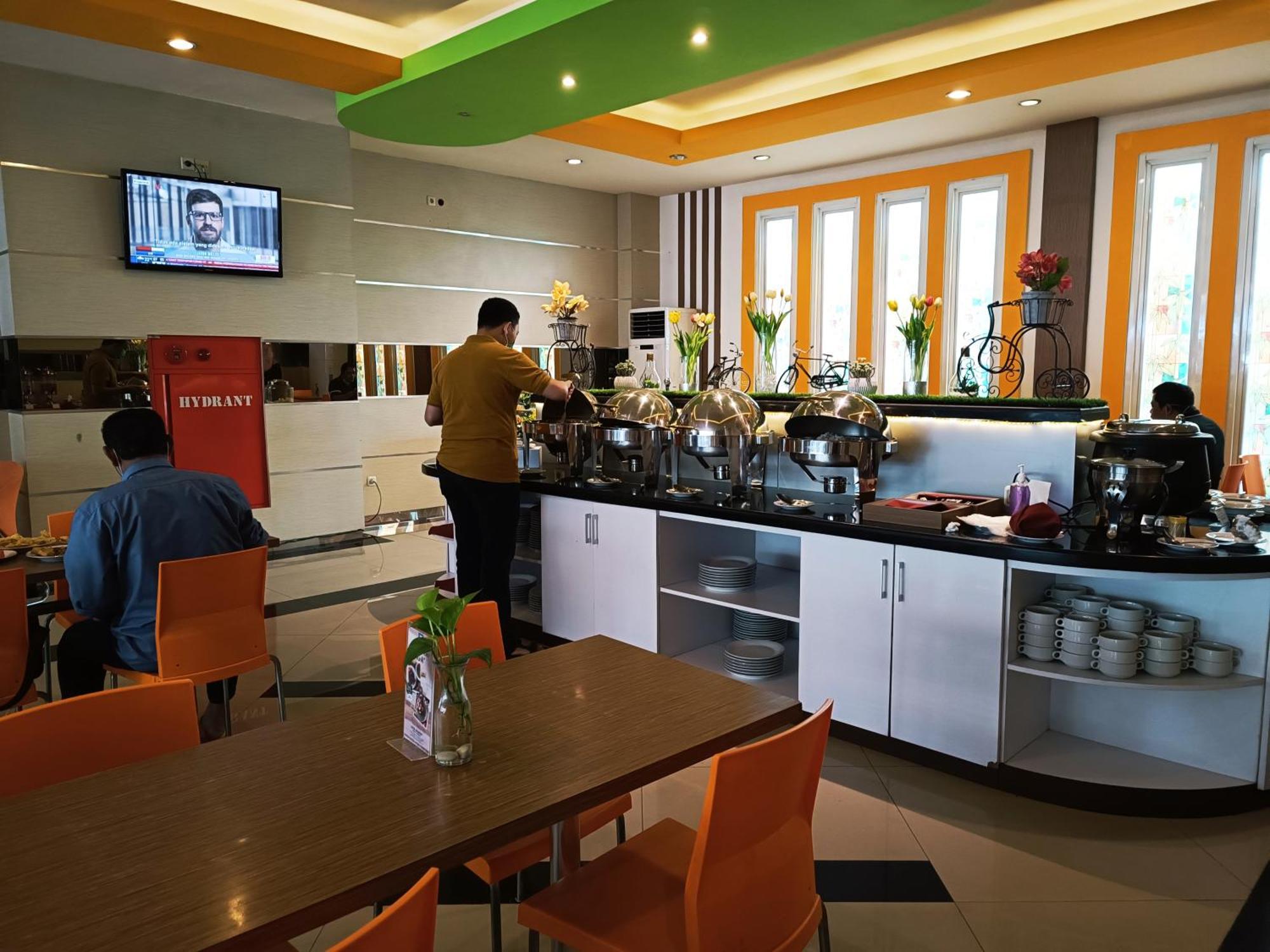 Halogen Hotel Airport Surabaya Sidoarjo Exteriör bild