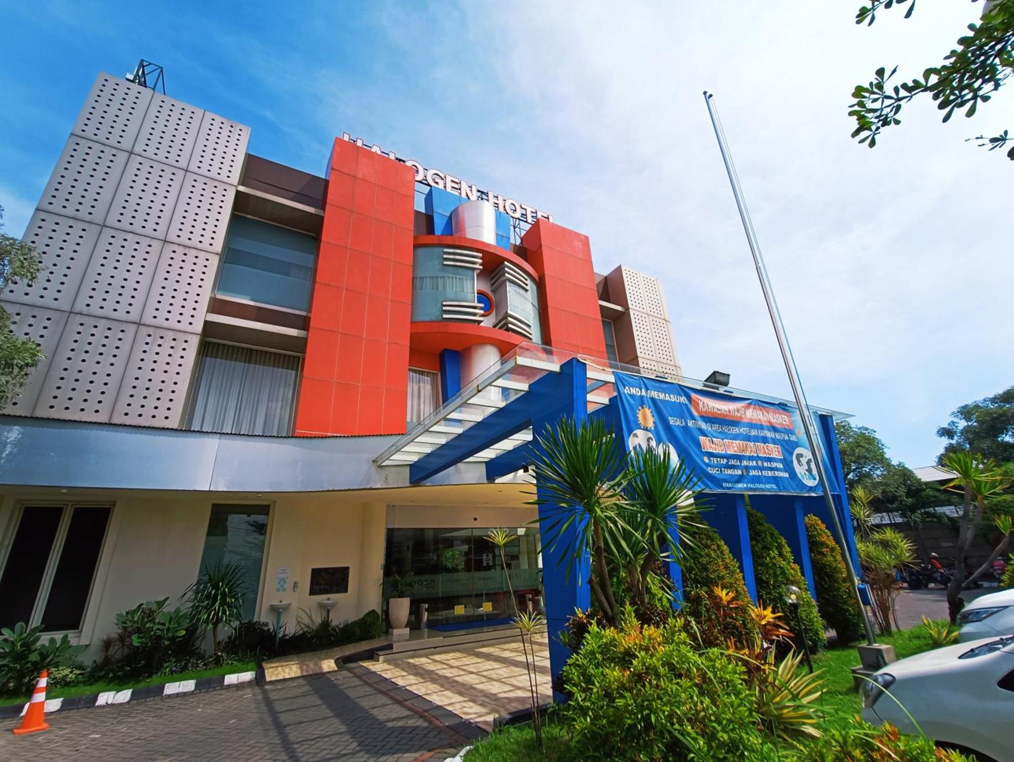 Halogen Hotel Airport Surabaya Sidoarjo Exteriör bild